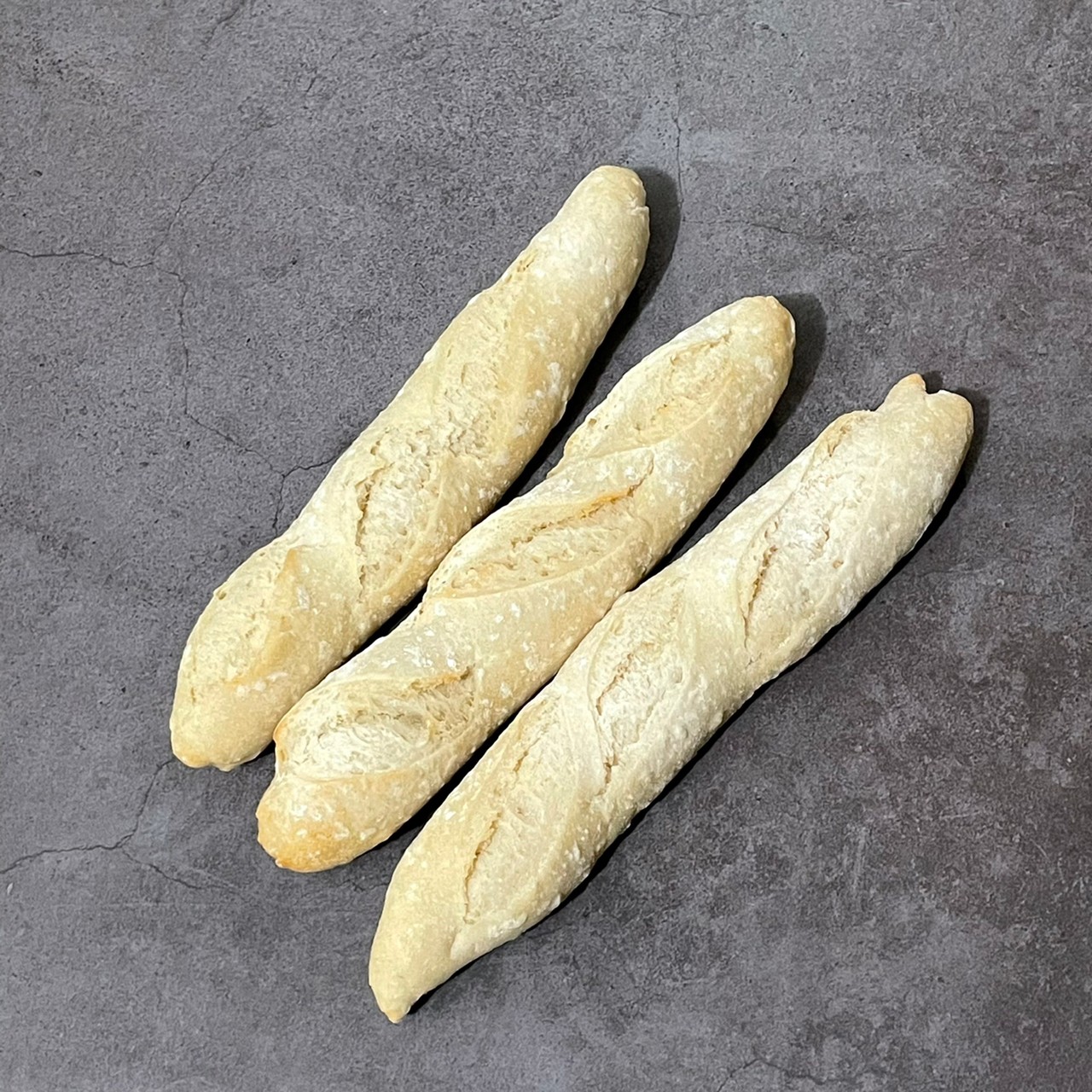 冷凍小法國麵包45g(50個/箱)